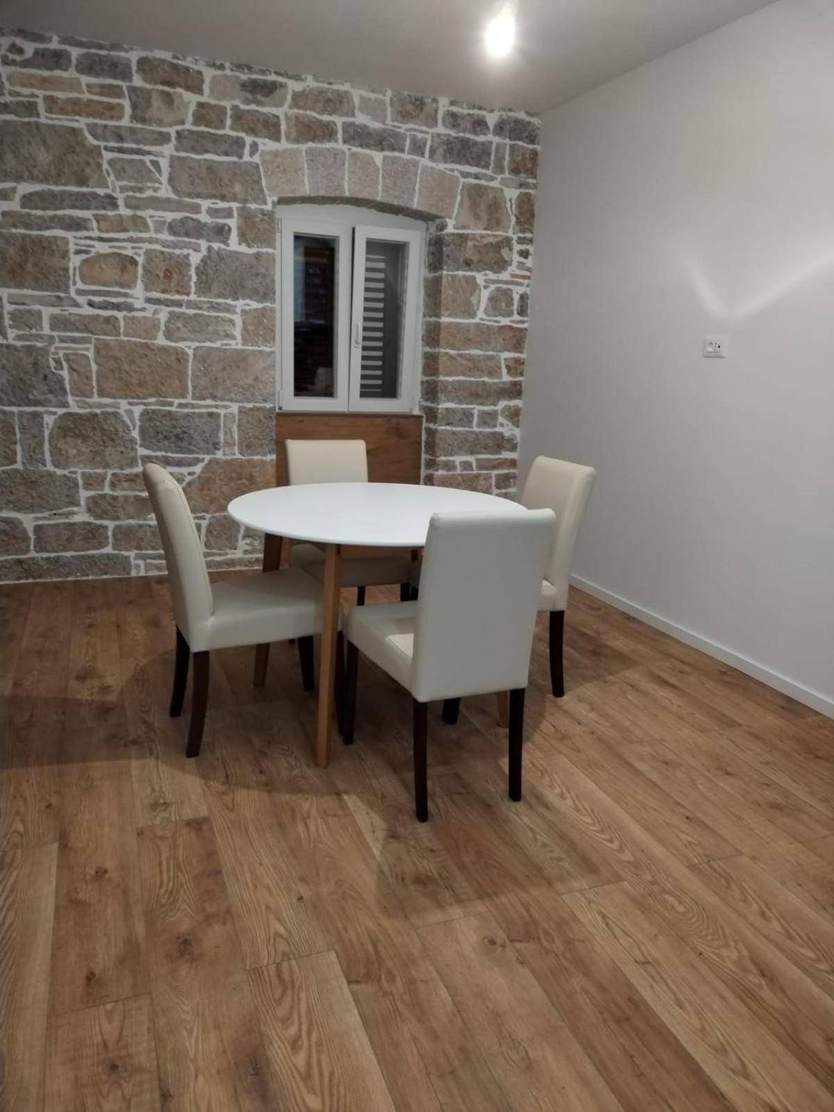 Kucica Nada Skradin